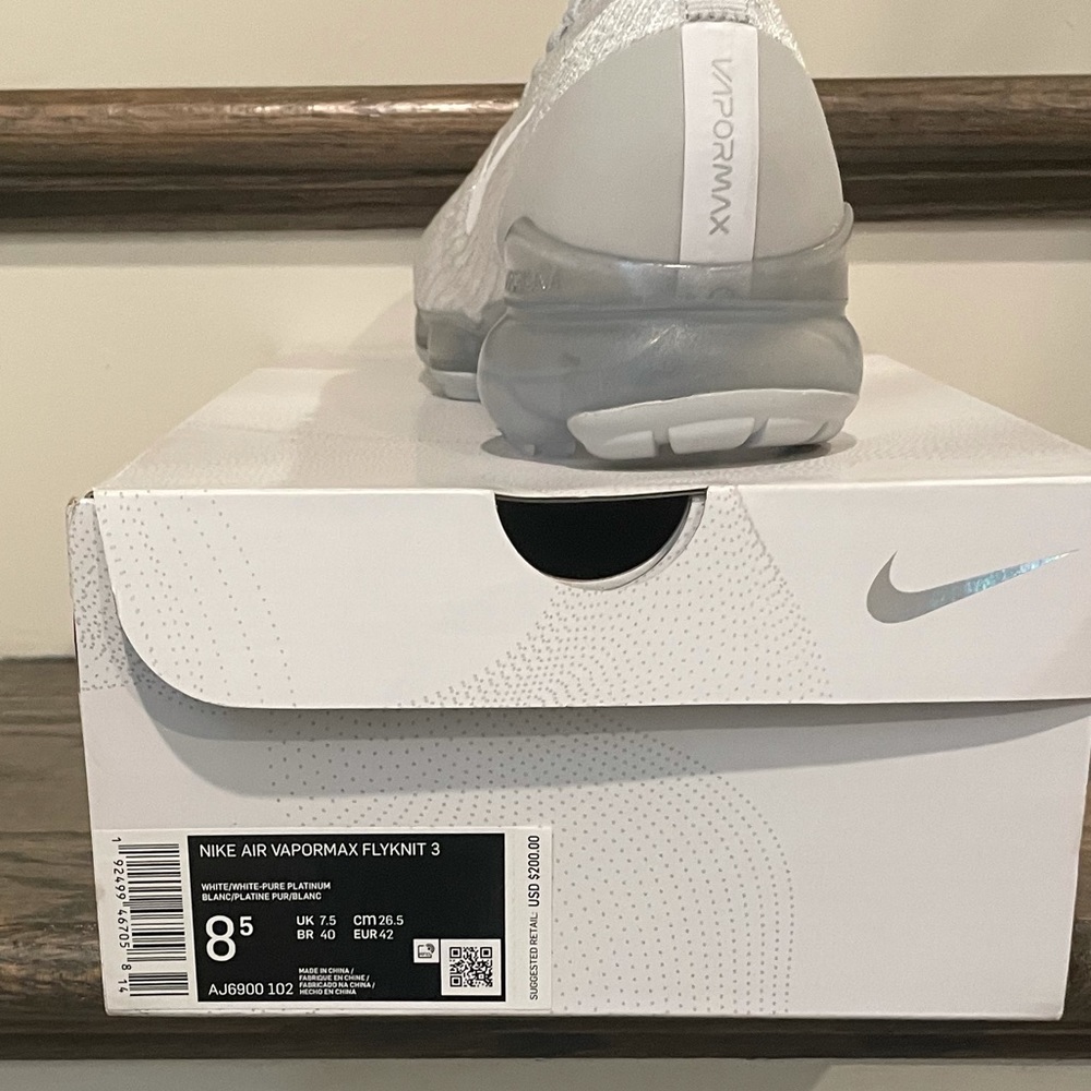 White Vapor Max Sneaker
